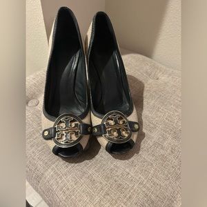Tory Burch wedges size 10